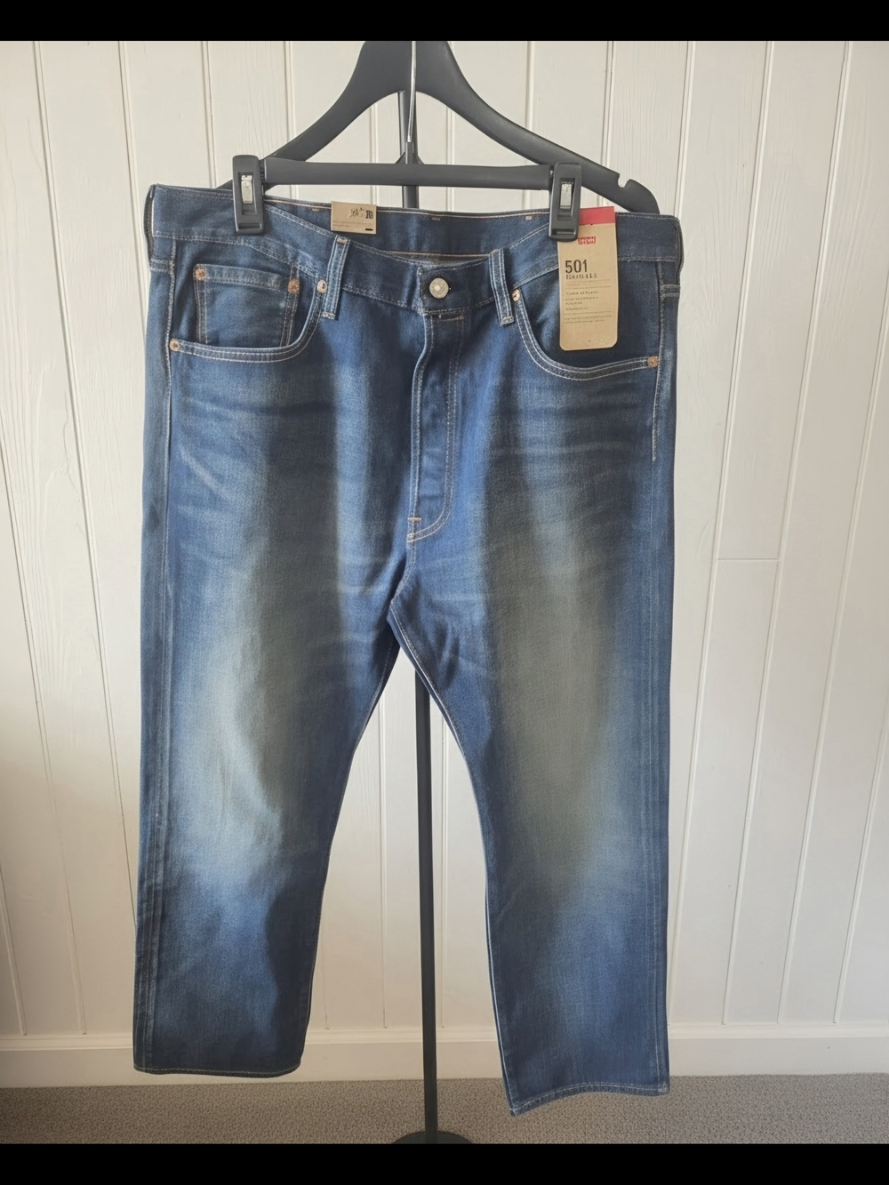 NWT Levi's Men's Straight Jeans in Washed Blue Denim